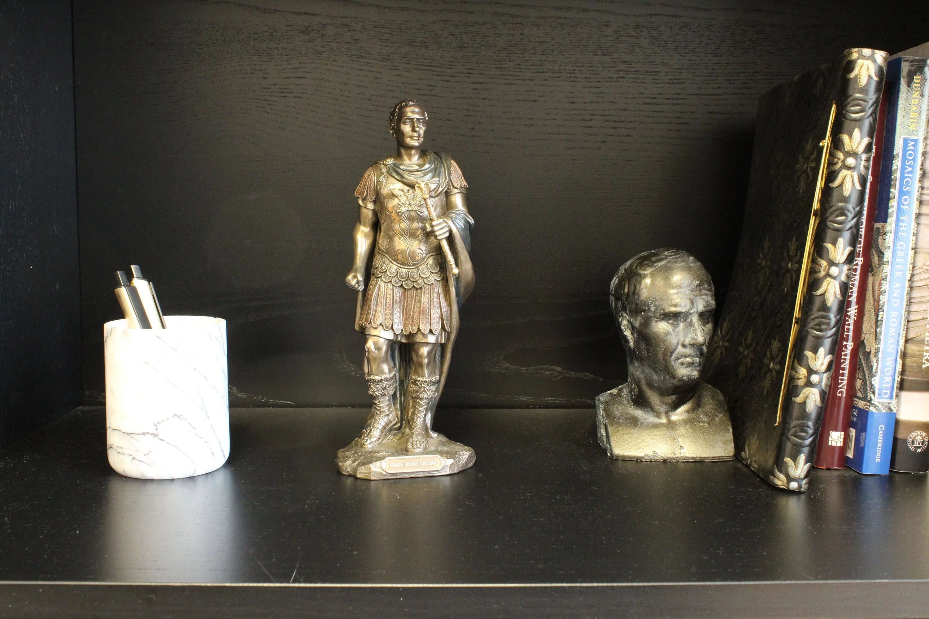 Statue of Julius Caesar in Bronze (Cold Cast Bronze Sculpture)