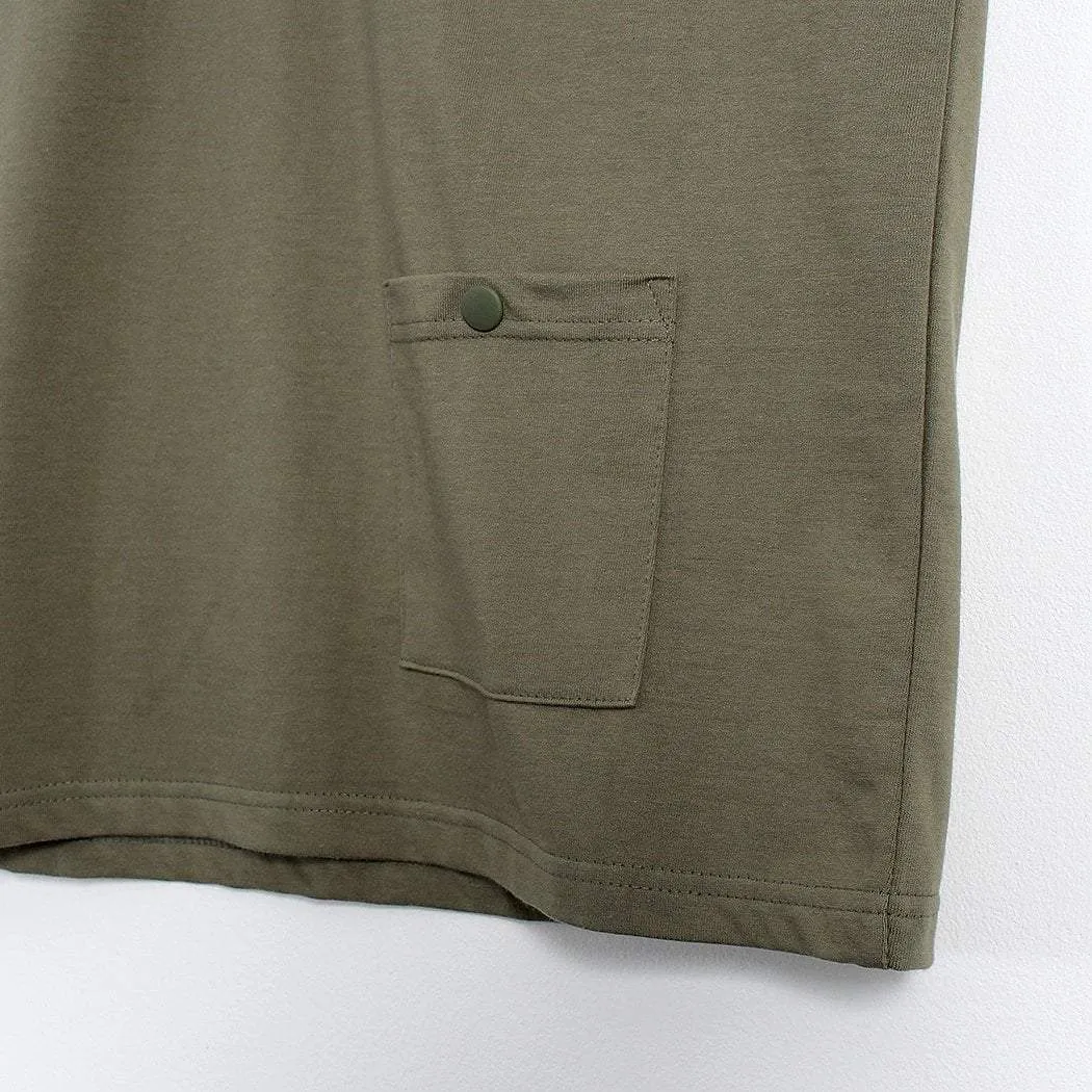 Uniform Bridge Utility Pocket T-shirt